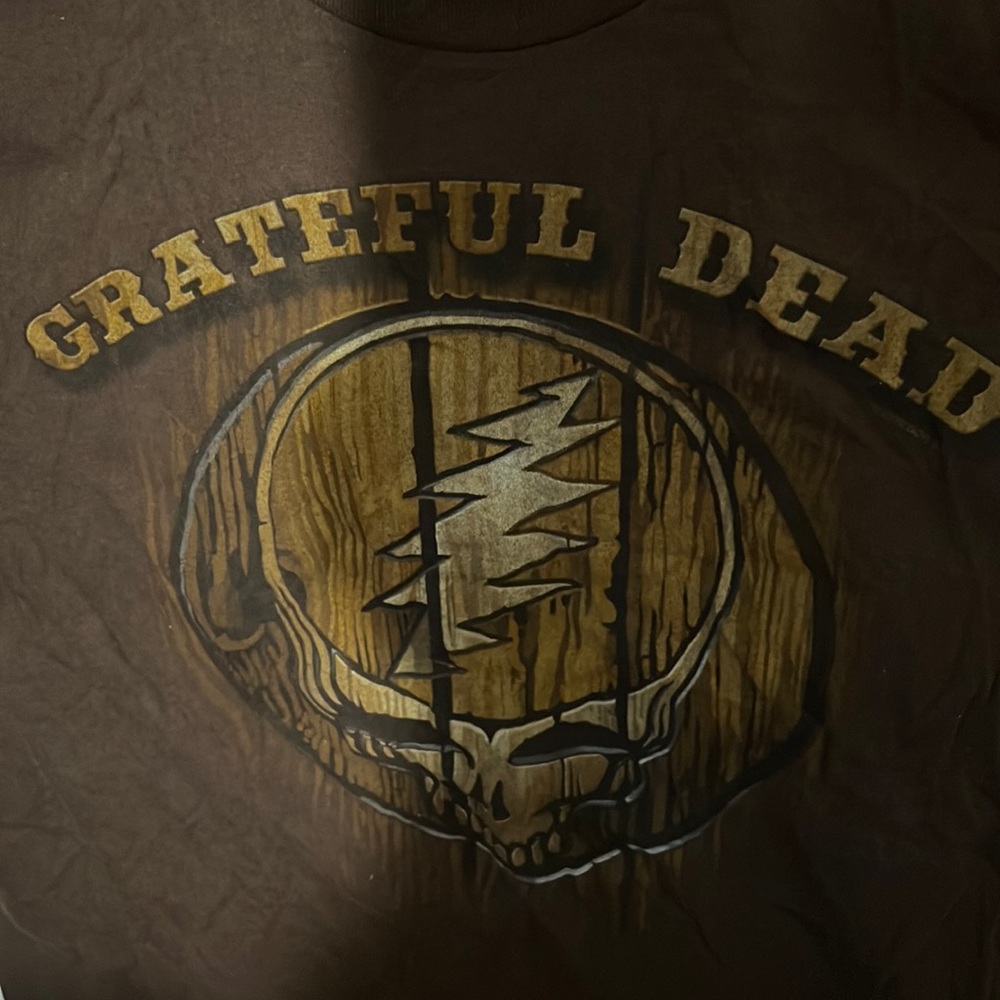 Large Grateful Dead T-shirt what’s